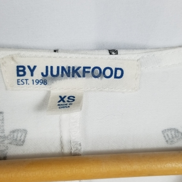 Junk Food | Tiki Blondie Camp FunTime Button Dress - Picture 6 of 8